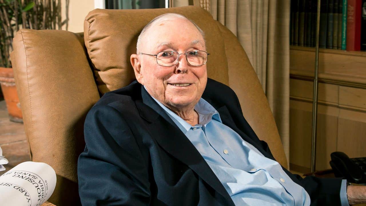 Cánh tay phải của Warren Buffett: "Tôi ước gì tiền điện tử chưa từng tồn tại"